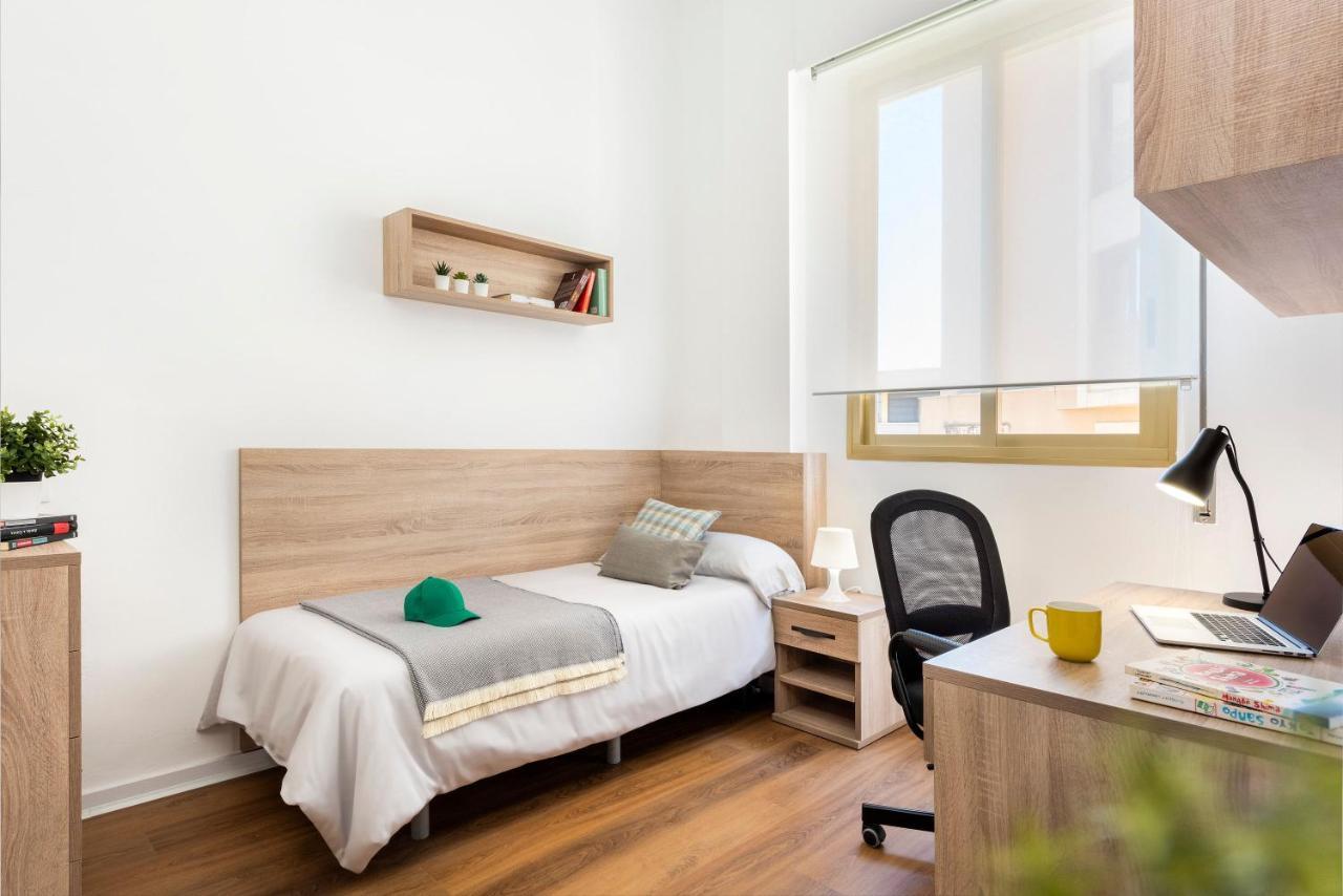 Micampus Armendariz Student Residence إشبيلية المظهر الخارجي الصورة