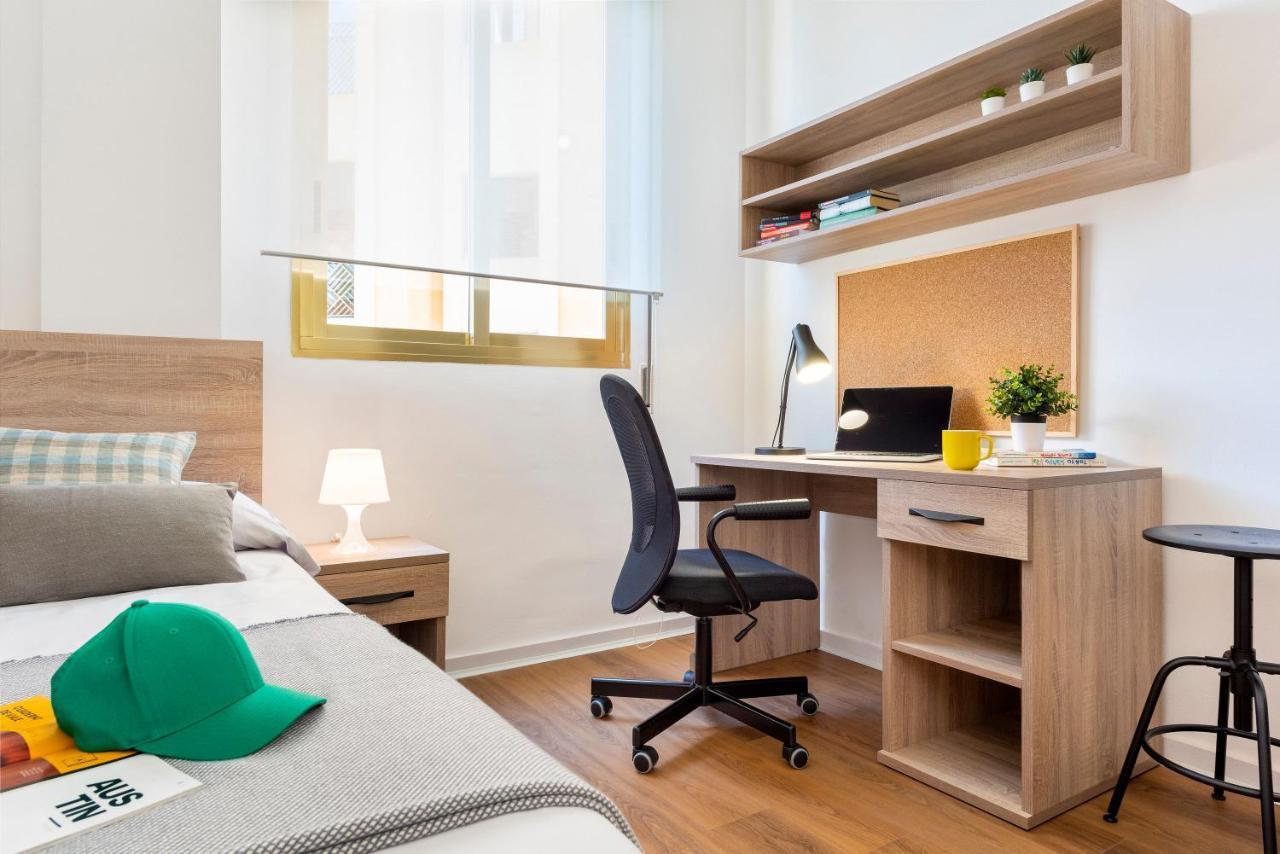 Micampus Armendariz Student Residence إشبيلية المظهر الخارجي الصورة
