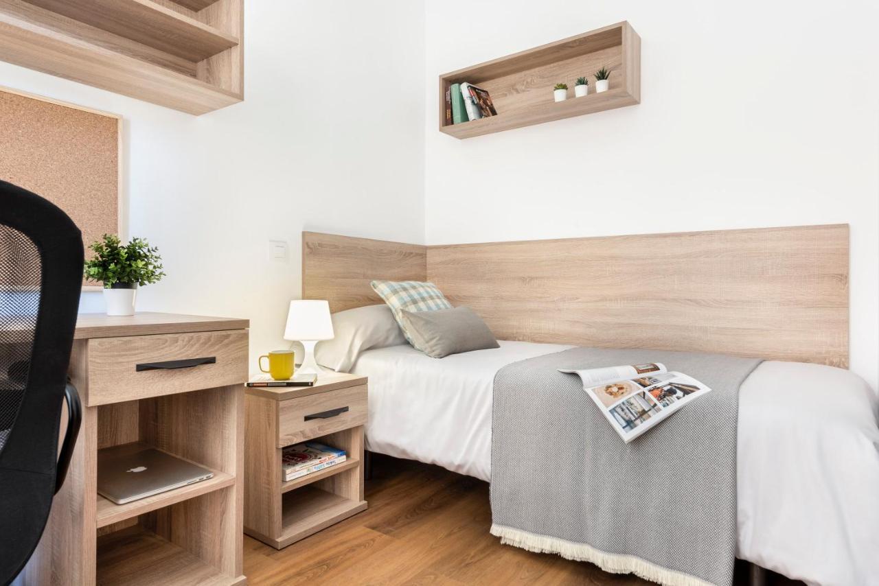 Micampus Armendariz Student Residence إشبيلية المظهر الخارجي الصورة