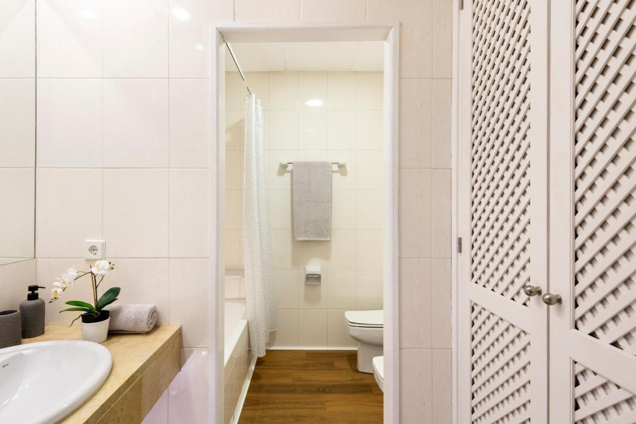 Micampus Armendariz Student Residence إشبيلية المظهر الخارجي الصورة